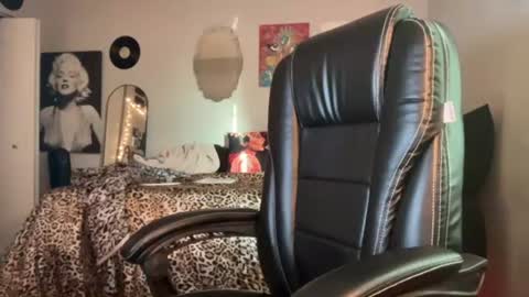 Baby Bimbo online show from June 15, 10:37 am