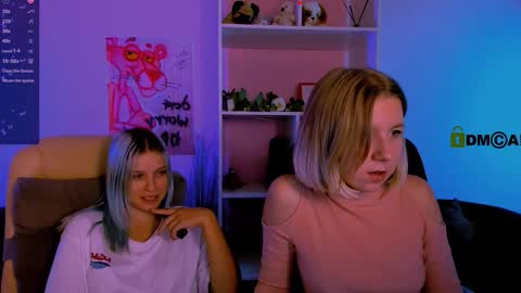Snapshot of gloria_bubble chatting on September 17, 10:24 am your dream online show from September 17, 10:24 am