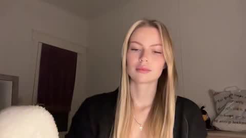 glow_angel online show from January 22, 5:28 pm