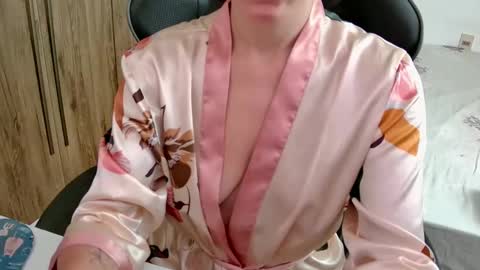 Snapshot of goddess_artemis_ chatting on December 12, 2:44 pm Fauna online show from December 12, 2:44 pm