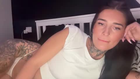 Cleo online show from November 5, 1:05 pm