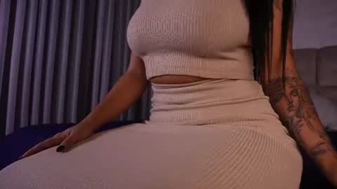 goddess_eli77 online show from July 23, 3:04 am
