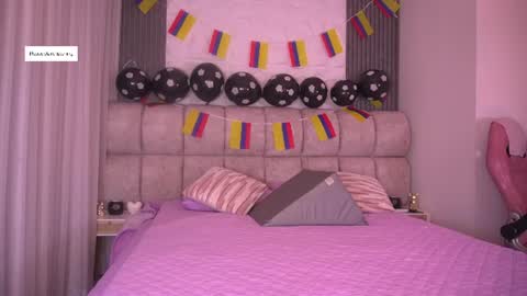 goddess_eli77 online show from June 14, 3:08 am