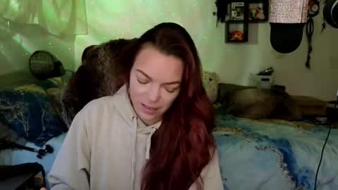 Patricia Mars           Goddess of Mars twitter thegoddessmindy online show from December 2, 5:04 pm