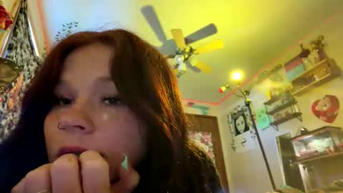 goddessdezzy23 online show from May 15, 10:23 pm