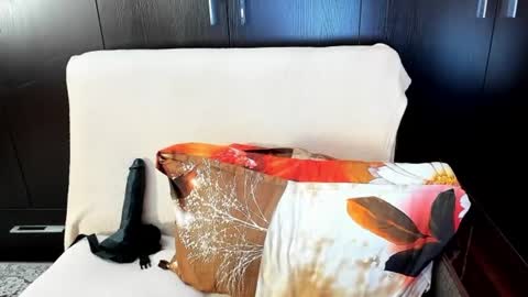 goddessemily_ online show from June 20, 7:01 am