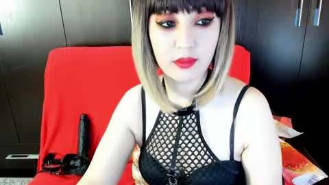 goddessemily_ online show from June 19, 4:17 am