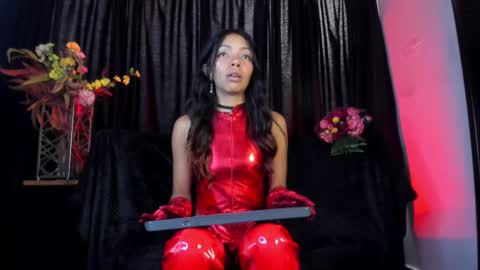 Snapshot of goddessjulieta chatting on February 15, 7:06 pm Julieta online show from February 15, 7:06 pm