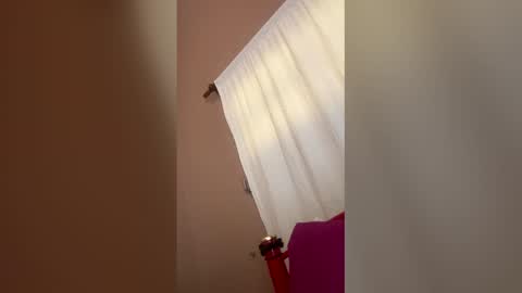 goddesssophie_ online show from April 3, 6:50 pm