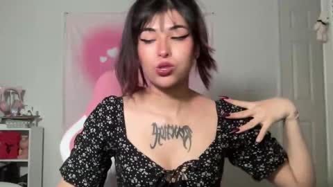 godxvalerie online show from January 2, 3:37 am