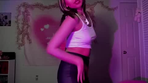 godxvalerie online show from February 28, 3:37 am