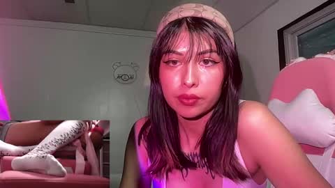 godxvalerie online show from December 18, 11:51 pm