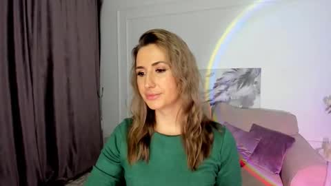 Olivia online show from November 19, 3:50 am