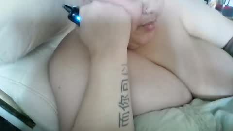 gonzaleznaisha12 online show from July 24, 8:38 pm