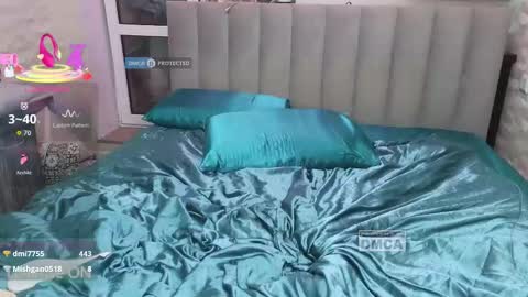 goodgirl0024 online show from October 25, 9:43 pm