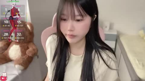 gorgeous girl33 online show from March 25, 2:39 am