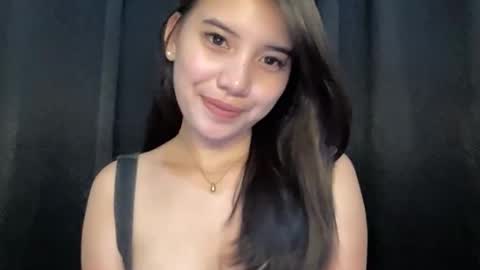 Lyn online show from March 6, 1:06 pm