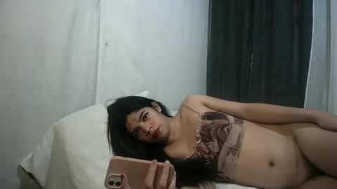 gorgeouspinay_gwen online show from March 11, 1:36 pm