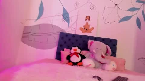 Alice online show from February 23, 6:29 pm