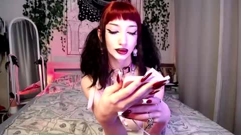 Snapshot of gothdesss chatting on February 27, 4:09 am    online show from February 27, 4:09 am