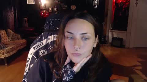 Snapshot of gothstripper chatting on September 25, 12:43 am Hezra online show from September 25, 12:43 am