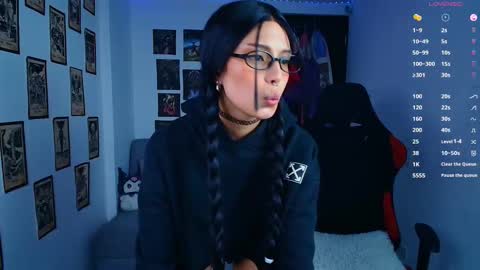     . online show from October 17, 11:19 pm