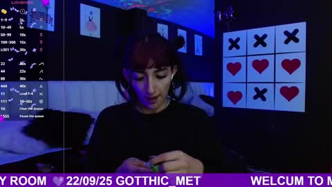 Meredith Alessandra online show from September 24, 4:22 am