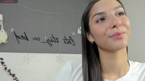 grace_louis online show from November 30, 6:06 am