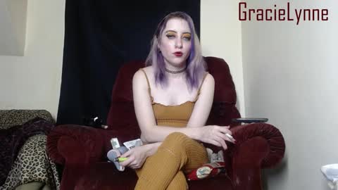 gracielynne1989 online show from September 15, 7:43 pm