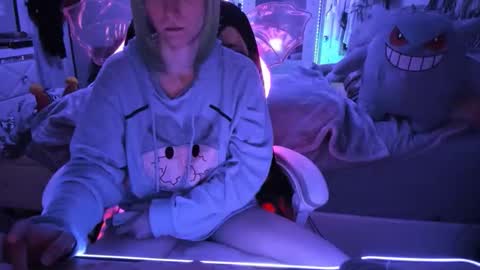 GreenEyedLovexo online show from October 21, 5:44 am