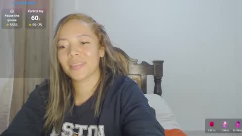 Snapshot of greicylondon chatting on January 10, 6:31 am grey online show from January 10, 6:31 am