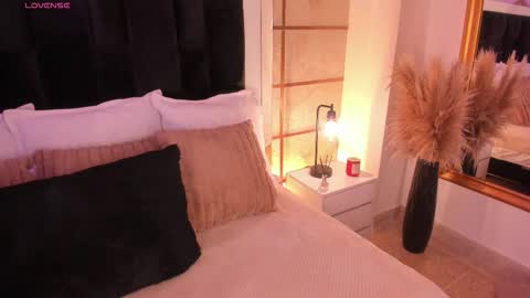 Greta Velvet  online show from February 19, 11:14 pm