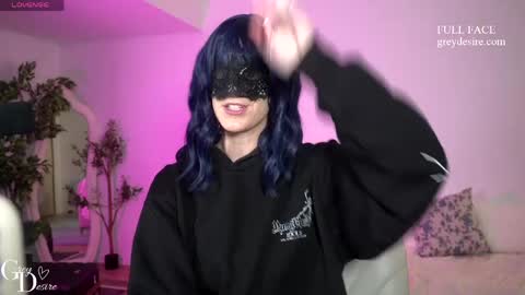      2 online show from May 22, 11:03 pm
