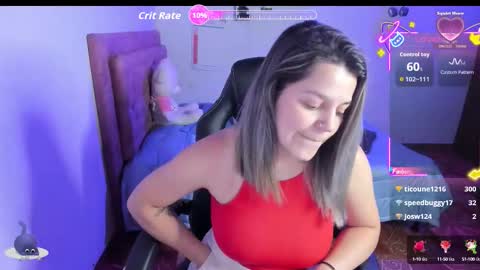 Snapshot of guinivere_blake chatting on September 29, 5:23 am Hello Im Julieta Im 25 years old welcome to my room have fun and be happy. online show from September 29, 5:23 am