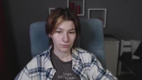 guitarandangell online show from February 4, 2:20 pm