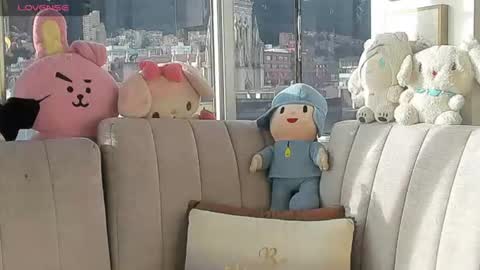 Hello Kitty online show from June 13, 12:02 pm