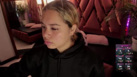 Haely online show from February 28, 11:14 am