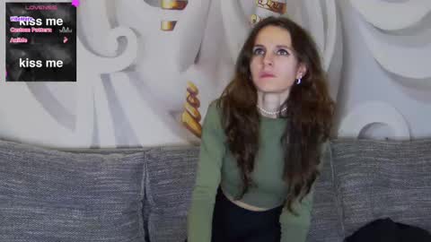 Snapshot of hailey_peach chatting on February 10, 3:57 am HaileyPeach online show from February 10, 3:57 am