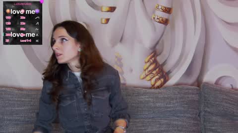 Snapshot of hailey_peach chatting on February 3, 5:56 pm HaileyPeach online show from February 3, 5:56 pm