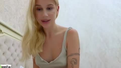 hailey_would online show from July 8, 9:50 pm