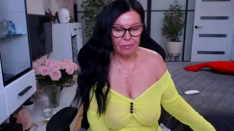 Monika online show from June 6, 9:48 am