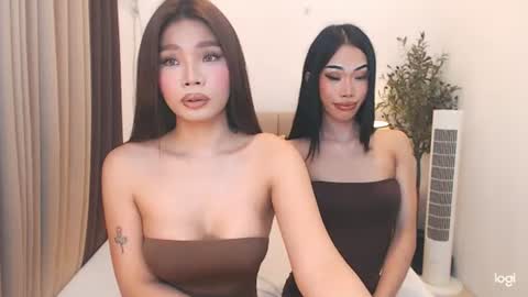 YOUR SIDECHIC HAILEY online show from July 1, 6:29 pm
