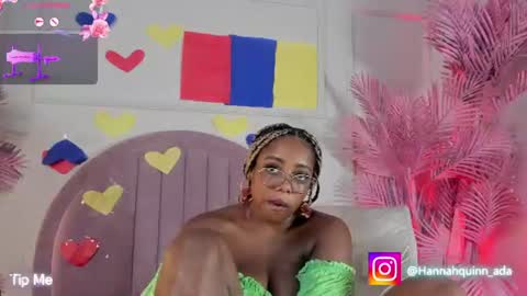 hanaahquinn online show from June 24, 11:53 am
