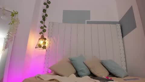 hanah_gray online show from July 14, 11:15 am