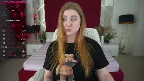 Snapshot of handsome_d_ chatting on February 27, 9:47 pm Dayana online show from February 27, 9:47 pm