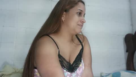 Snapshot of hankalanna chatting on October 13, 3:09 am Hank alanna online show from October 13, 3:09 am