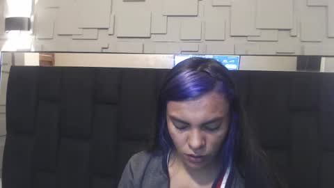 Hanna online show from December 3, 2:08 pm