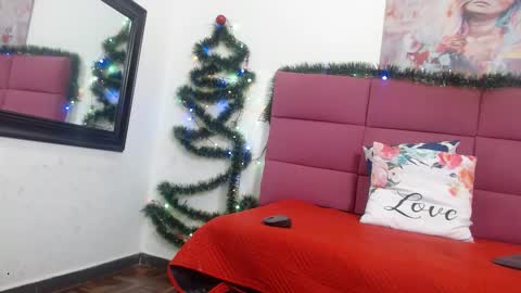 Hanna Palmer online show from January 4, 12:59 pm