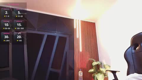 HANNA BECKER online show from March 10, 11:14 am