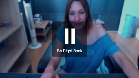 hanna_ha online show from June 4, 1:26 pm